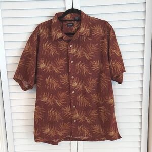 IZOD Shirt, Size M, 100% Cotton, Rust and Tan‎ Tones, Palm Leaf Print, Collared